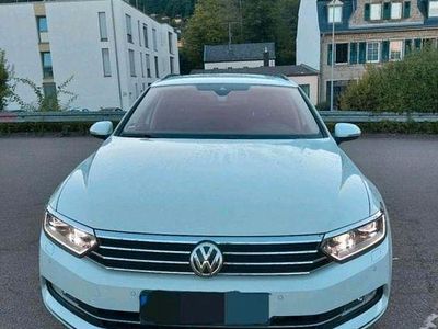 Gebraucht VW Passat Highline 190 PS (139 kW) 2016 Weiß Limousine