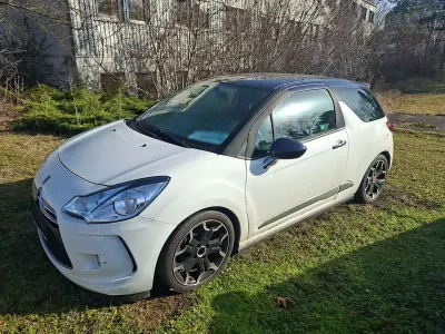 Gebraucht Citroën DS3 Sport Chic 114 PS (83 kW) 2013 Weiß Limousine