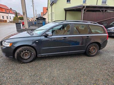 Gebraucht Volvo V50 110 PS (80 kW) 2009 Grün Kombi