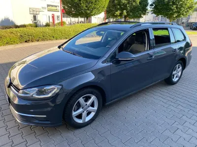 Gebraucht VW Golf VII Business 150 PS (110 kW) 2020 Andere farben Kombi