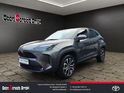 Gebraucht Toyota Yaris Cross Team 116 PS (85 kW) 2023 Grau SUV
