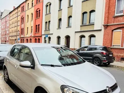 Gebraucht VW Golf VI Comfortline 80 PS (58 kW) 2009 Silber Limousine