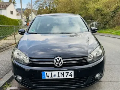 Usata VW Golf VI Trendline 102 CV (75 kW) 2009 Nero Utilitaria