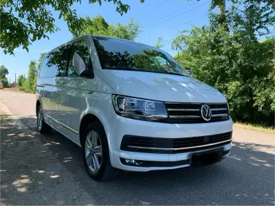 Gebraucht VW Multivan 150 PS (110 kW) 2018 Weiß Van / Kleinbus