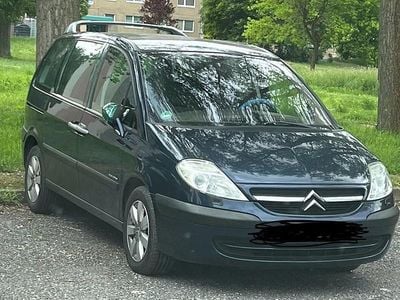 Citroën C8