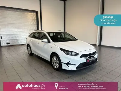 Gebraucht Kia Ceed Sportswagon Vision 160 PS (117 kW) 2023 (wd) cararraweiss Kombi