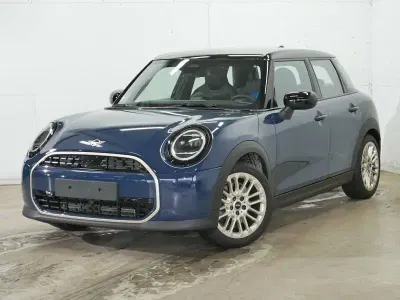 Gebraucht Mini Cooper Favoured 114 kW (156 PS) 2025 Blau Kleinwagen