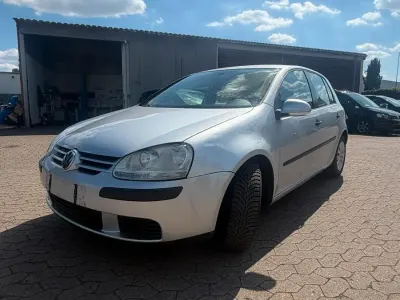 Gebraucht VW Golf IV 105 PS (77 kW) 2004 Silber Limousine