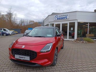 Gebraucht Suzuki Swift Comfort+ 83 PS (61 kW) 2025 Burning red/black met Kleinwagen