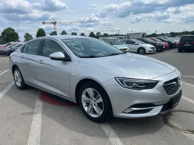 Gebraucht Opel Insignia Innovation 165 PS (121 kW) 2017 Silber Limousine