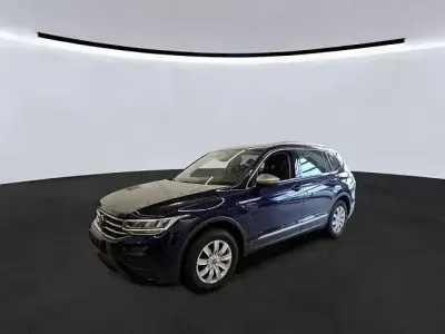 Gebraucht VW Tiguan Allspace Life 150 PS (110 kW) 2023 Blau SUV