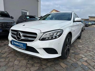 Gebraucht Mercedes C300e Avantgarde 320 PS (235 kW) 2021 Polarweiss Kombi