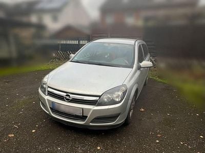 Grau Gebraucht 2006 Opel Astra Kombi | 1.499 € (Guter Preis)