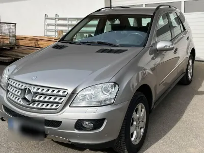 Gebraucht Mercedes ML280 190 PS (139 kW) 2007 Silber SUV
