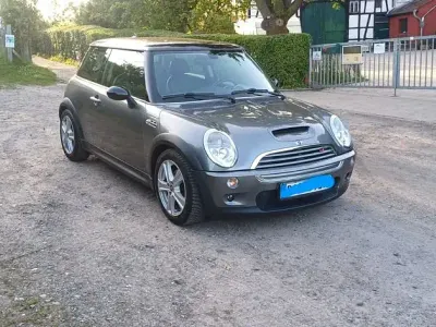 Używany Mini Cooper S 163 KM (119 kW) 2003 Szary Hatchback