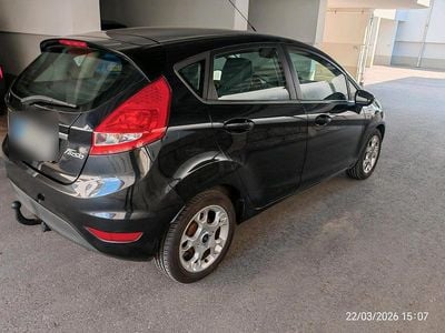 Gebraucht Ford Fiesta Trend 97 PS (71 kW) 2012 Schwarz Kleinwagen
