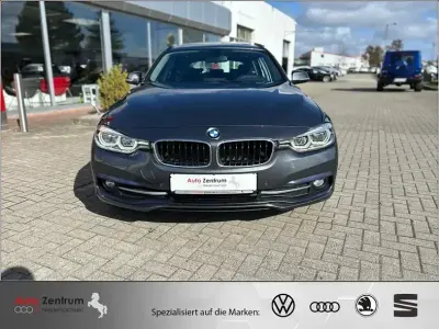 Gebraucht BMW 320 Sport Line 190 PS (139 kW) 2019 Grau Kombi