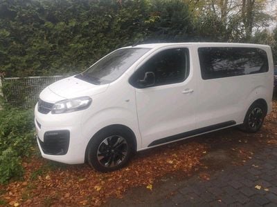 Weiß Gebraucht 2020 Opel Zafira Life Edition Van / Kleinbus | 22.950 €