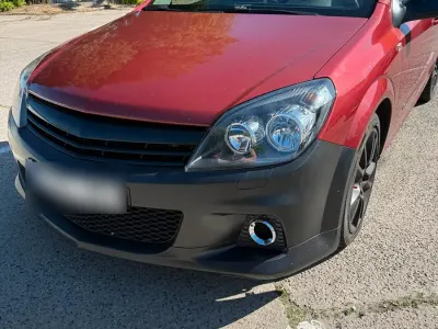 Gebraucht Opel Astra GTC 125 PS (91 kW) 2006 Rot Coupé