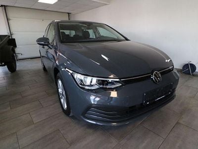 Gebraucht VW Golf VIII 110 PS (80 kW) 2022 Grau Limousine