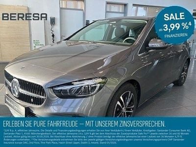 Grau Gebraucht 2024 Mercedes B200 Progressive Van / Kleinbus | 29.750 € (Guter Preis)