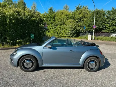 Gebraucht VW Beetle Design 105 PS (77 kW) 2017 Blau Kleinwagen