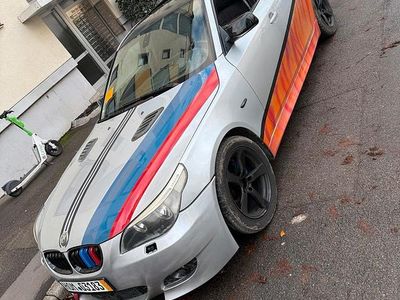 BMW 525