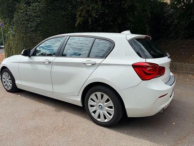 Gebraucht BMW 118 136 PS (100 kW) 2018 Weiß Kleinwagen