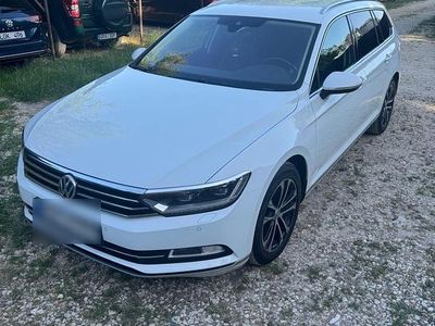 Gebraucht VW Passat Highline 150 PS (110 kW) 2016 Weiß Kombi