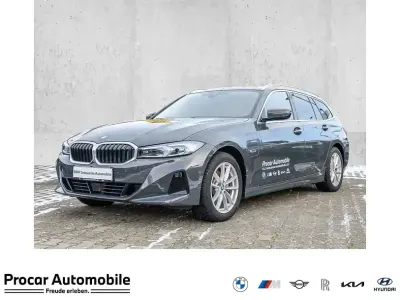 Gebraucht BMW 330e Comfort Edition 2022 Andere Kombi
