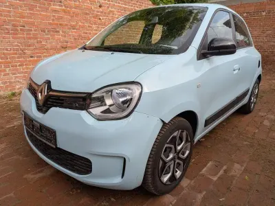 Używany Renault Twingo Equilibre 65 KM (47 kW) 2024 Niebieski Hatchback