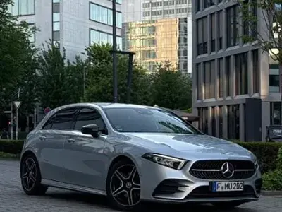 Gebraucht Mercedes A220 AMG line 190 PS (139 kW) 2021 Silber Limousine