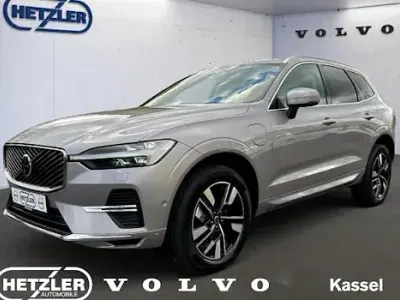 Nuova Volvo XC60 Plus 350 CV (257 kW) 2025 Argento SUV