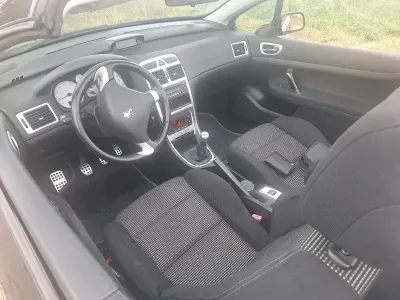 Gebraucht Peugeot 307 CC 109 PS (80 kW) 2006 Schwarz Cabrio