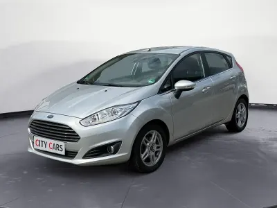 Gebraucht Ford Fiesta Titanium 101 PS (74 kW) 2013 Silber Kleinwagen