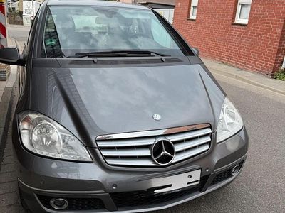Gebraucht Mercedes A160 Elegance 95 PS (69 kW) 2009 Grau Limousine