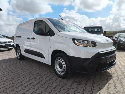 Gebraucht Toyota Proace City City 131 PS (96 kW) 2024 Weiß Van / Kleinbus