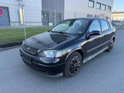 Gebraucht Opel Astra 103 PS (75 kW) 2004 Schwarz Limousine