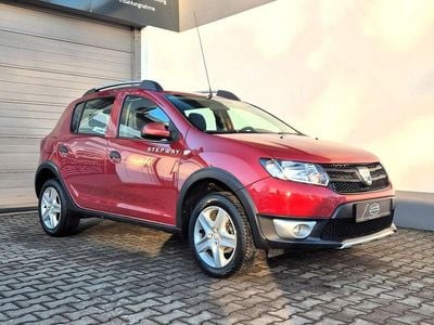 Gebraucht Dacia Sandero Stepway Ambiance 90 PS (66 kW) 2015 Rot SUV