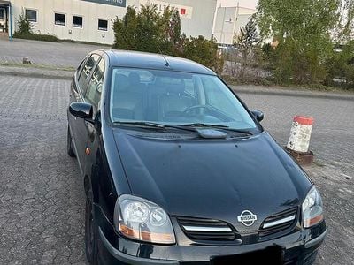 Usata Nissan Almera 114 CV (83 kW) 2002 Nero Utilitaria