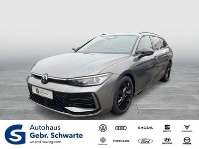Gebraucht VW Passat R-line 150 PS (110 kW) 2024 Grau Kombi