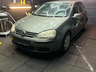 Gebraucht VW Golf V 75 PS (55 kW) 2005 Kleinwagen