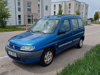 gebraucht Citroën Berlingo kaum Rost -9 Monate TÜV-