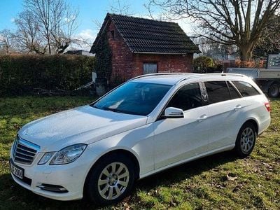 Gebraucht Mercedes 220 170 PS (125 kW) 2012 Weiß Kombi