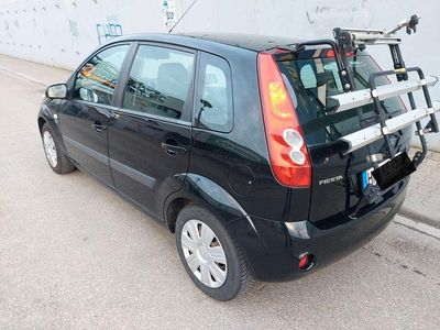 Gebraucht Ford Fiesta Trend 69 PS (50 kW) 2006 Schwarz Kleinwagen