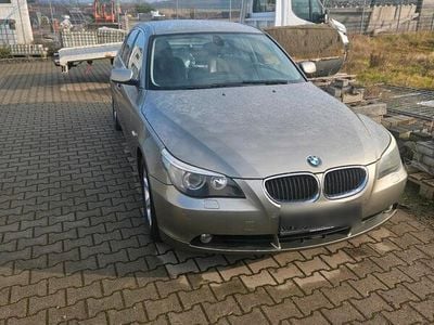 BMW 525