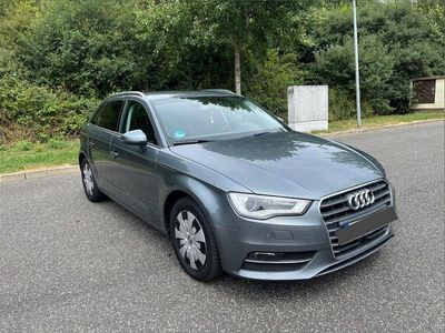 Gebraucht Audi A3 Attraction 110 PS (80 kW) 2016 Grau Limousine