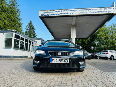 Używany Seat Leon FR 140 KM (102 kW) 2013 Czarny Sedan/Limuzyna