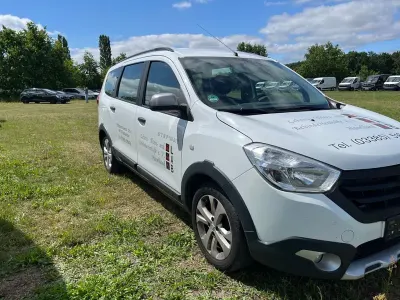 Gebraucht Dacia Lodgy Stepway 109 PS (80 kW) 2017 Weiß Van / Kleinbus