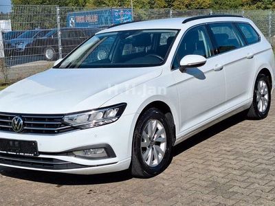 Gebraucht VW Passat Business 150 PS (110 kW) 2021 Weiß Kombi